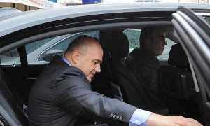 На чем ездит Михаил Мишустин и его жена Владлена