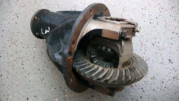 Дифференциал заднеприводного автомобиля