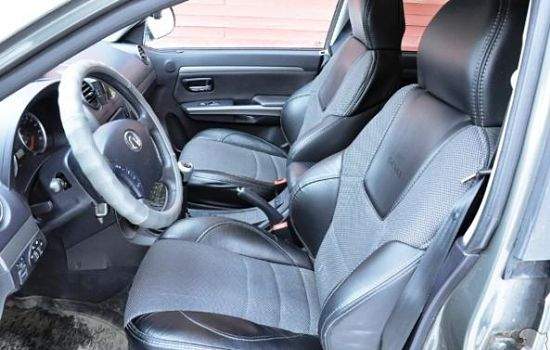 Автомобильные чехлы из кожи и жаккарда