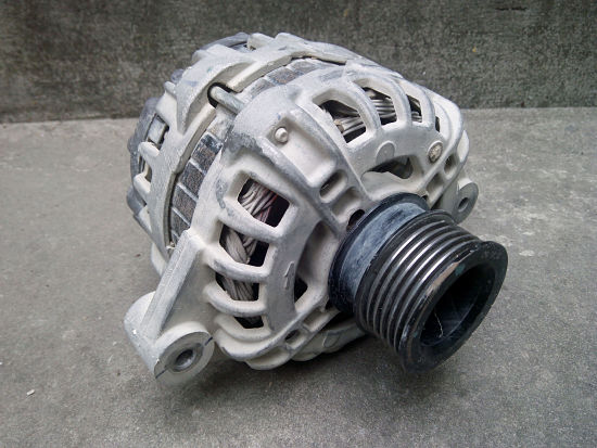 автомобильный генератор Бош