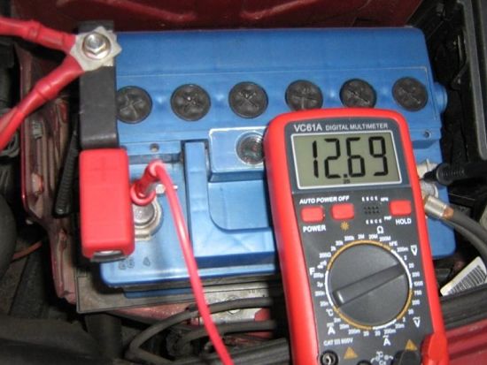 проверка зарядки аккумулятора