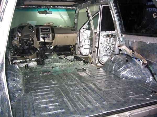 разобрать салон перед работами по шумоизоляции