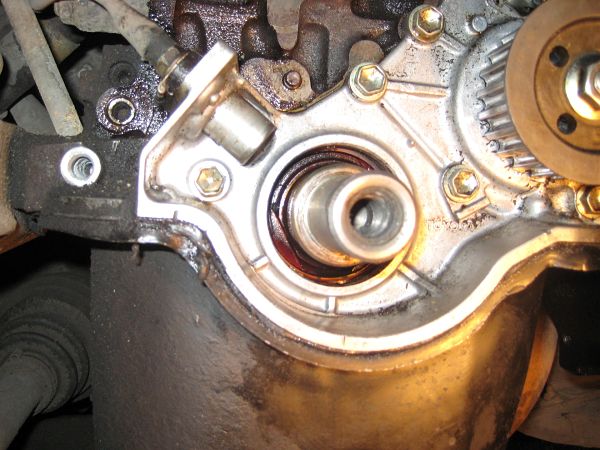 сальник перекосило