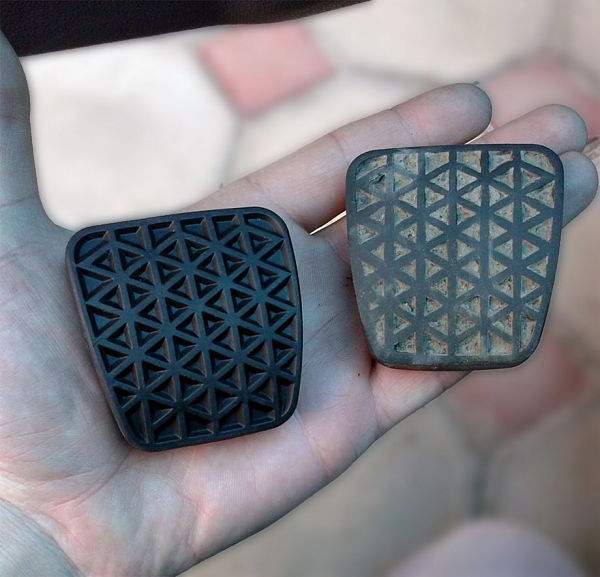 пробег авто заметен по тормозным накладкам