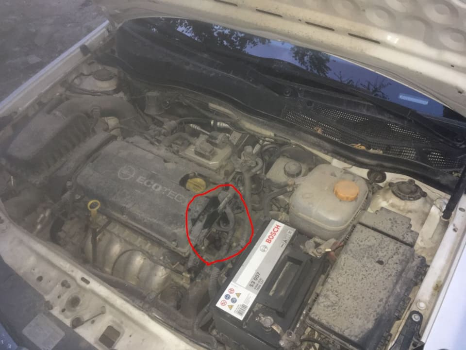 течь ОЖ из под капота