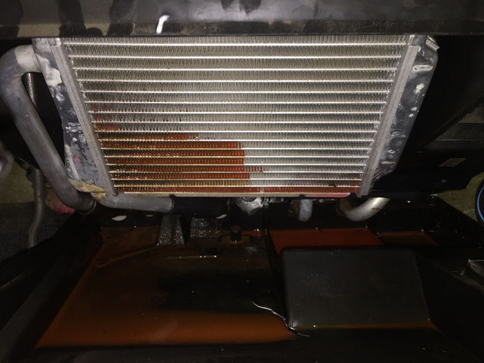 течь радиатора печки