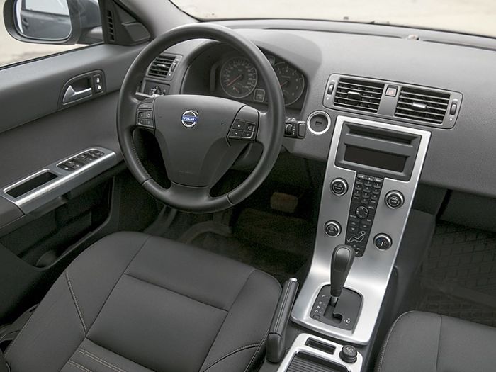 _opt внутри салона volvo s40