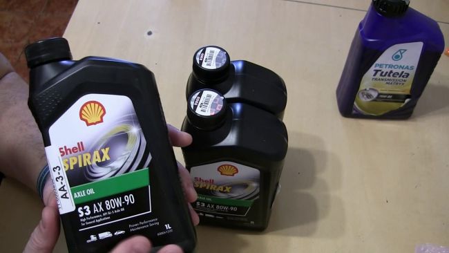 Семейство смазок SpiraxАХ 80W90