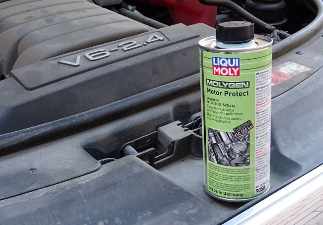 стоит присадка на машине